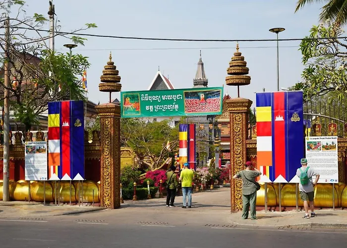 Puok Hotel