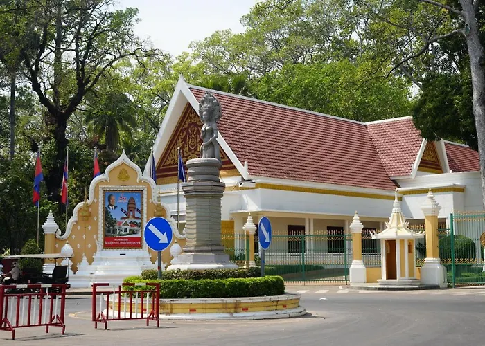 Puok Phumi Puok Chas