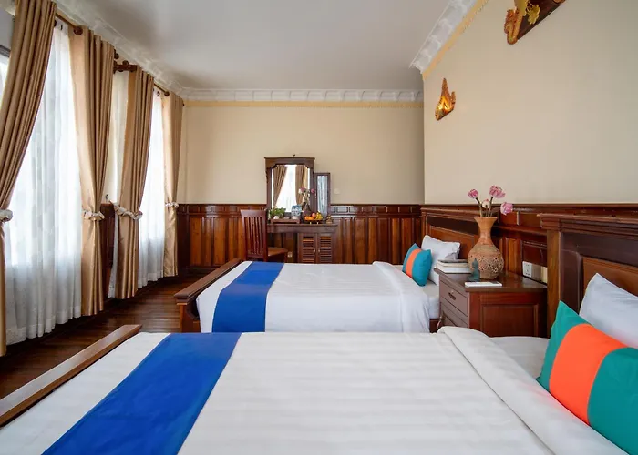 Puok Hotel *